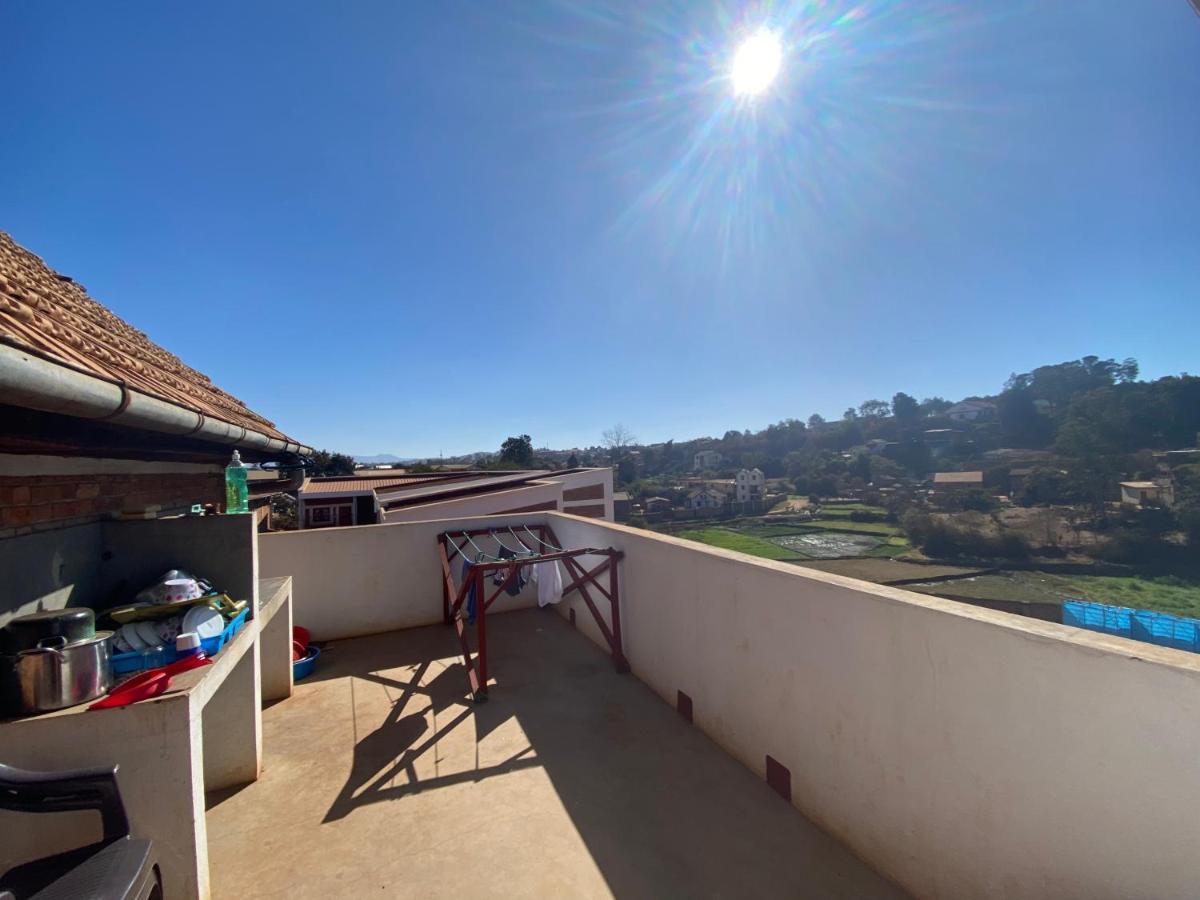Ferienwohnung Lycee Picot De Cloriviere Dont Les Revenus Financent L'Education Des Eleves Antsirabe Exterior foto